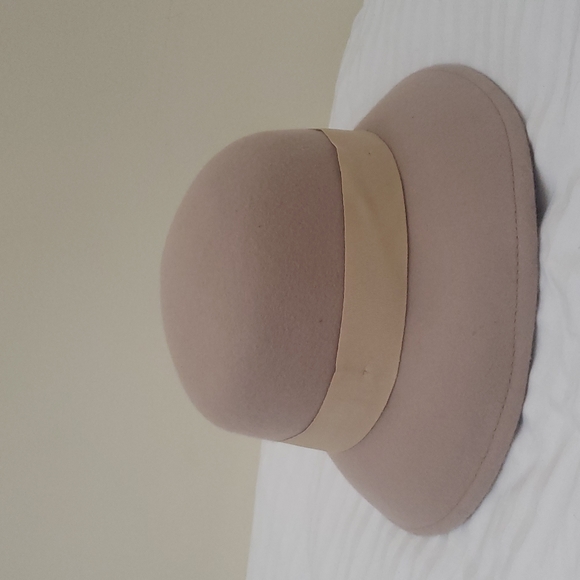 A New Day wool hat - Picture 2 of 6